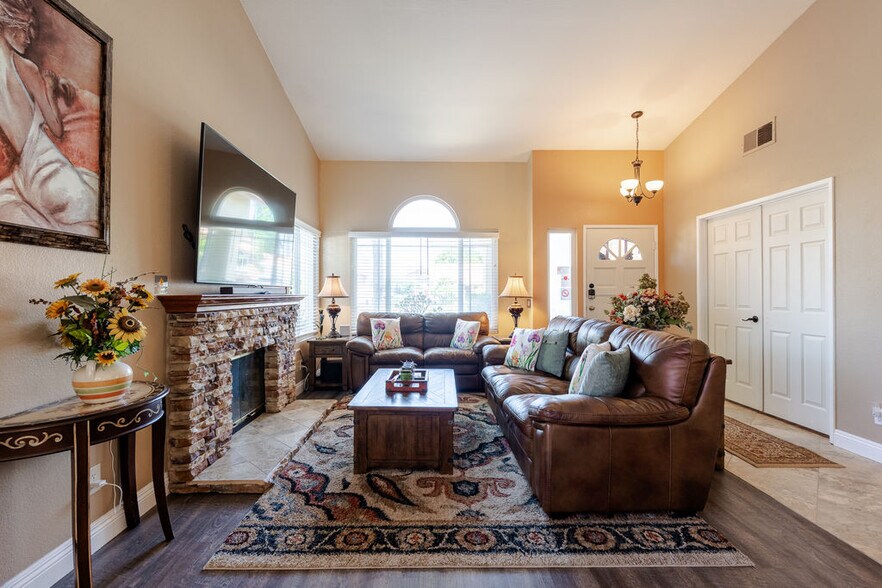 Building Photo - 29767 Marhill Cir