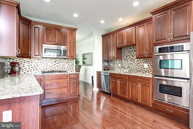 Building Photo - 2604 Rockledge Ct