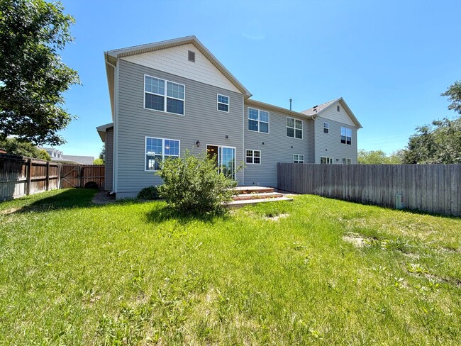 Building Photo - 4608 Garnet Way