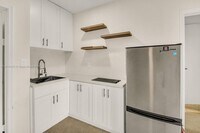 Building Photo - 8330 SW 41st St