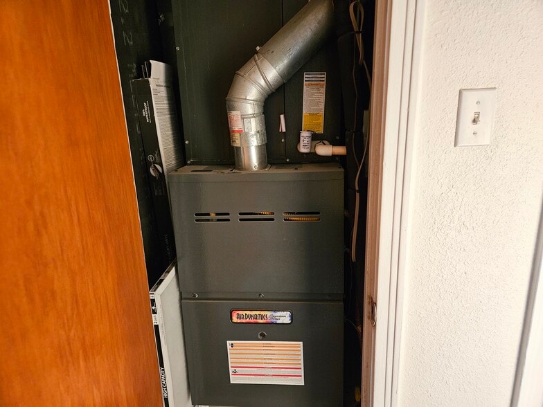 HVAC/storage closet - 2863 Colorado Ave