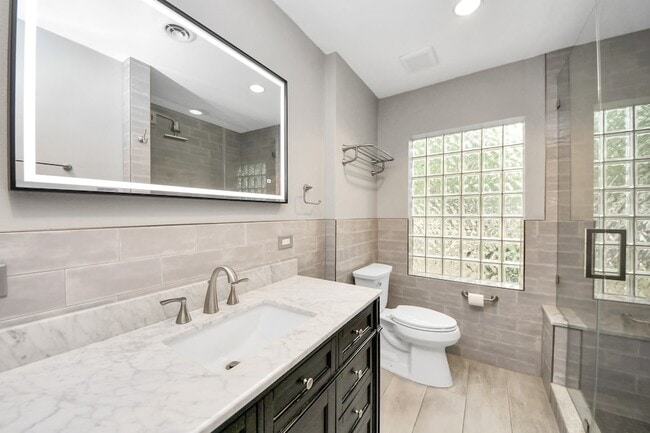 Building Photo - 10514 Haddington Dr