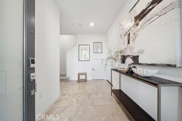 Building Photo - 185 Sentosa