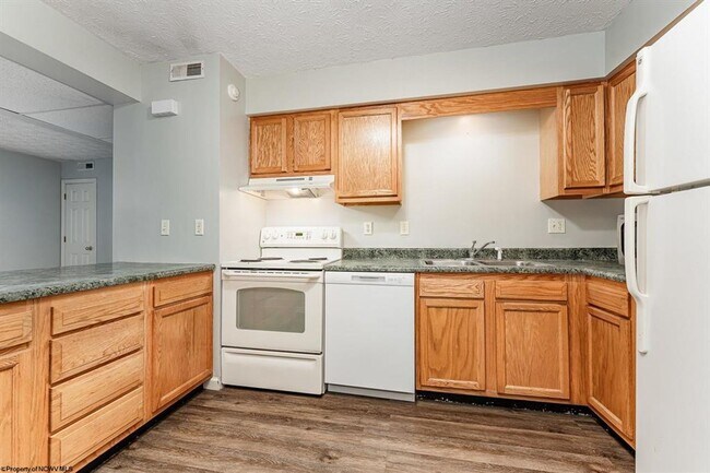 Primary Photo - 336 Willey St