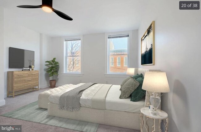 Building Photo - 1026 Riverside Ave