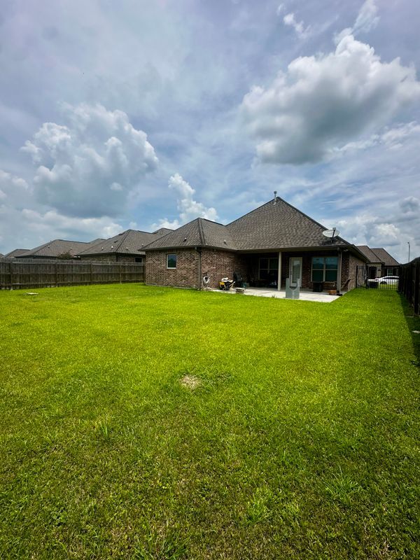 Building Photo - 162 Chestnut Ridge Dr