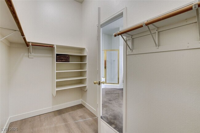 Building Photo - 9244 Pitching Wedge Dr