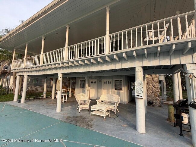 Building Photo - 2007 Gulfview Dr