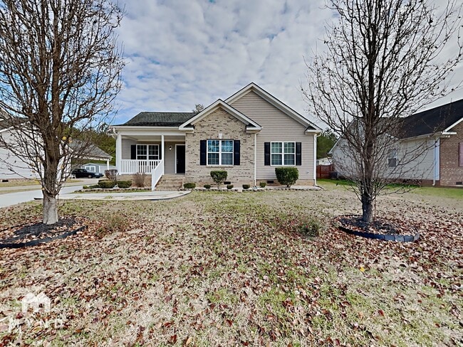 Building Photo - 345 E Village Dr