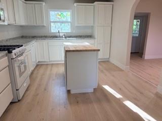 Building Photo - 7305 Anderson Blvd