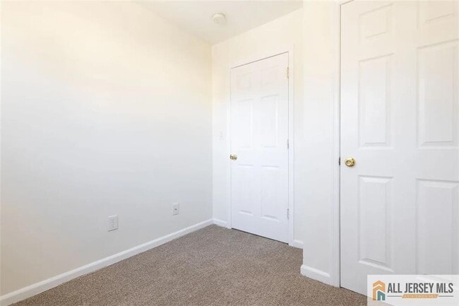 Building Photo - 234 Inza St