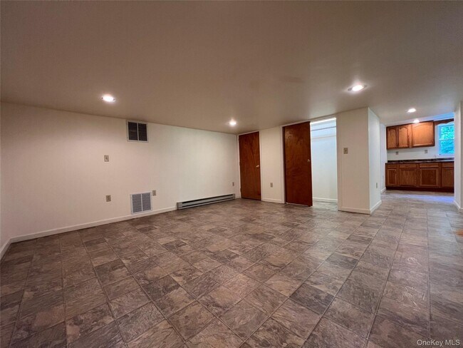 Building Photo - 5994 US-44