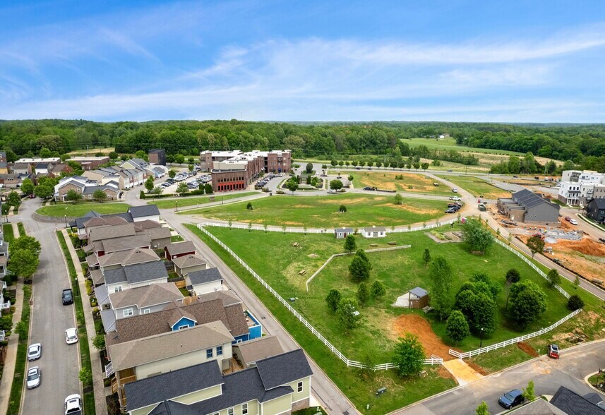 Building Photo - 315 Augusta Ave