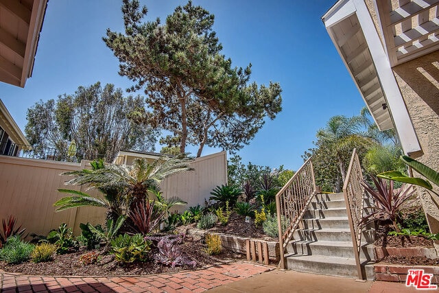 Building Photo - 7830 W 83rd St