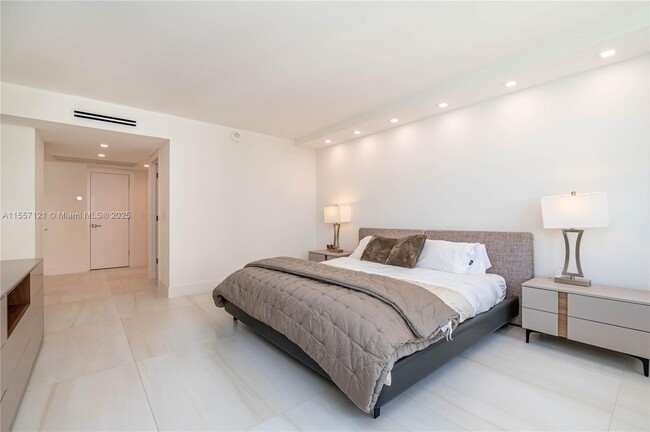 Building Photo - 9801 Collins Ave