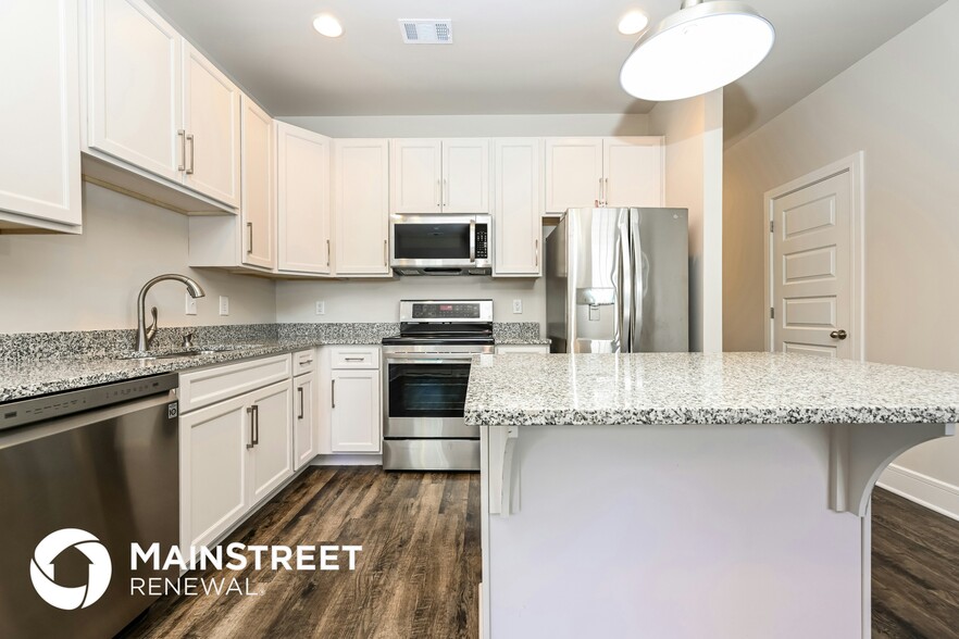 Building Photo - 104 Hartsville Ct