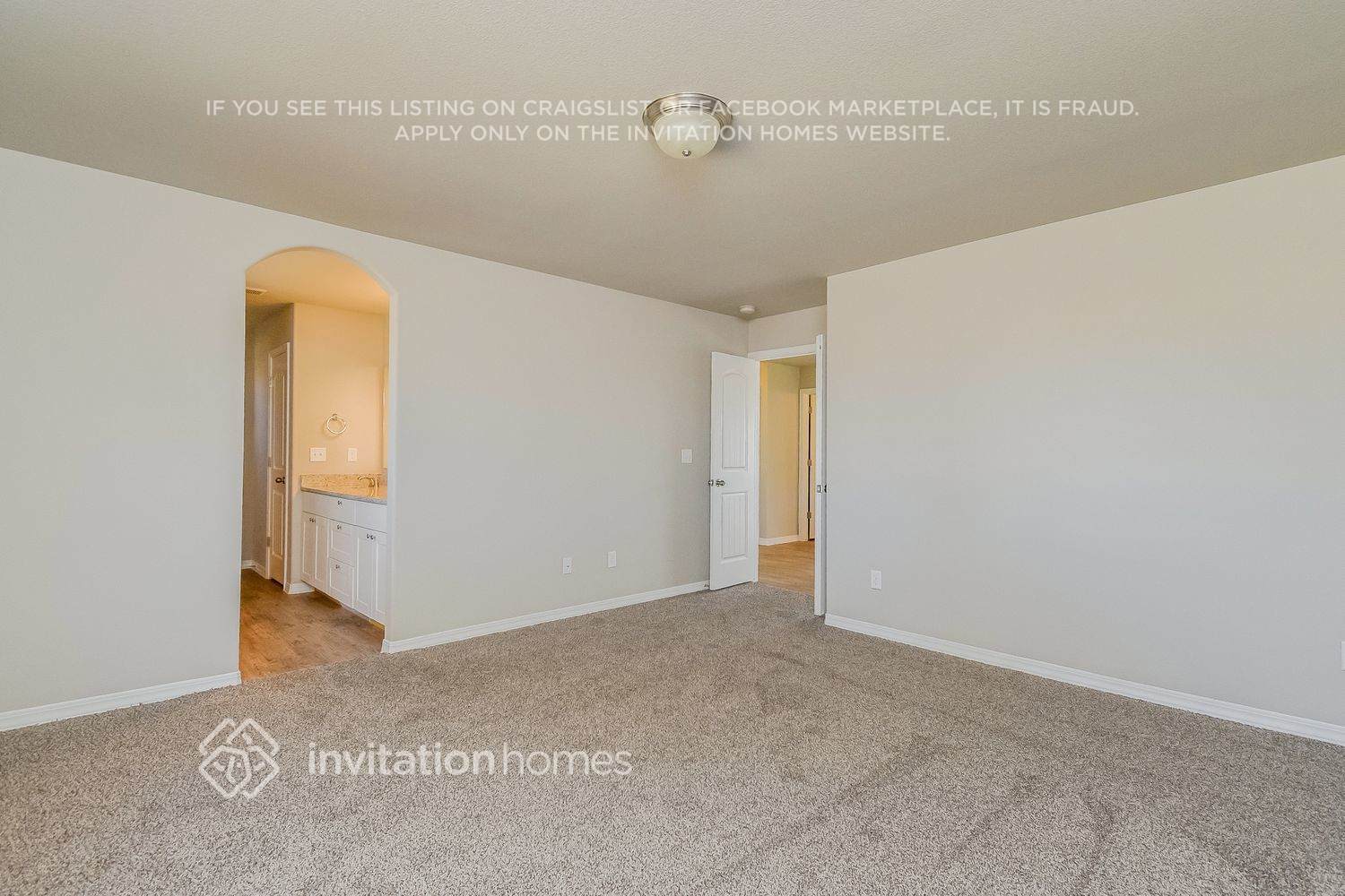Building Photo - 3614 Saguaro Cir