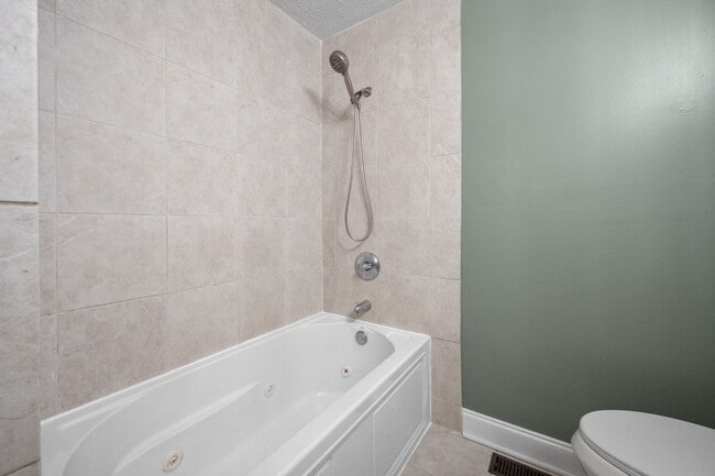 Building Photo - 9212 Foxtail Ct
