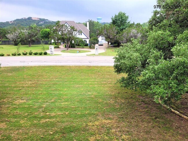 Building Photo - 8504 Young Ln