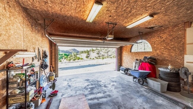 Building Photo - 394 Santiago Cir