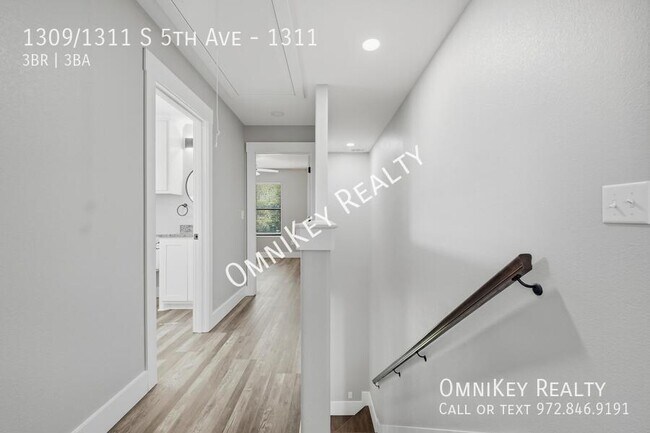 Building Photo - 1309/1311 S 5th Ave-1311