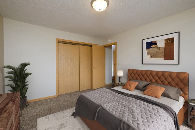 Fargo, ND Birchwood 2 Apartments | Bedroom - Birchwood 2