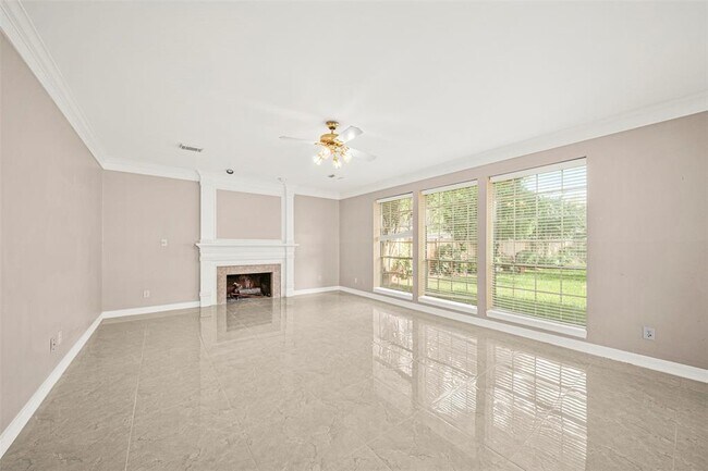 Building Photo - 4907 Canterbury Ln