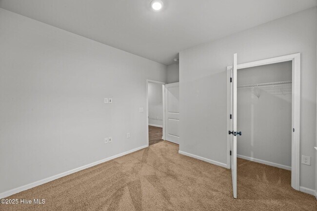 Building Photo - 204 Gabrielle St