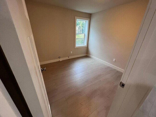 Building Photo - Sand Point Apartments