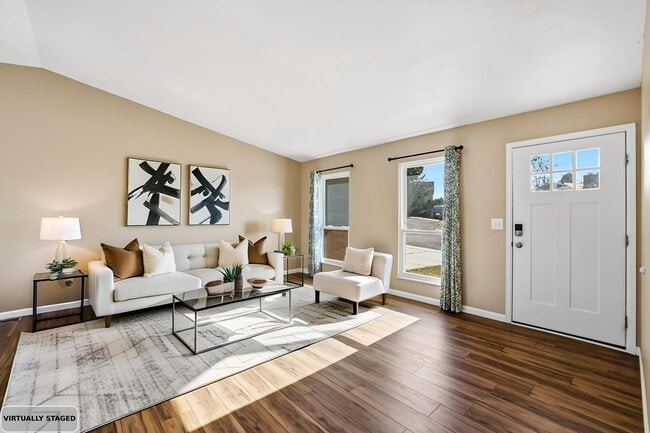 Building Photo - $400 Off Monthly | 4 Bed 2.5 Bath Home w/ Walkout Basement