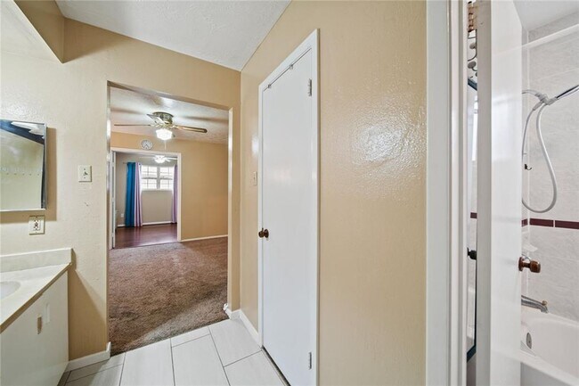 Building Photo - Beautiful Home Sugar Land Texas