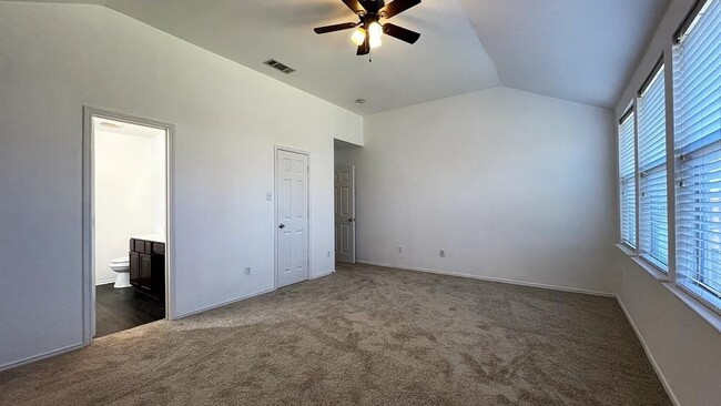 Building Photo - 5112 Bald Cypress Ln