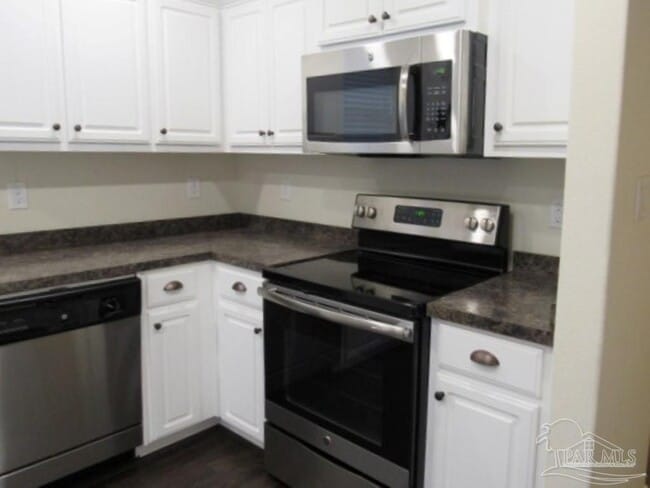 Building Photo - 279 Cottage View Dr