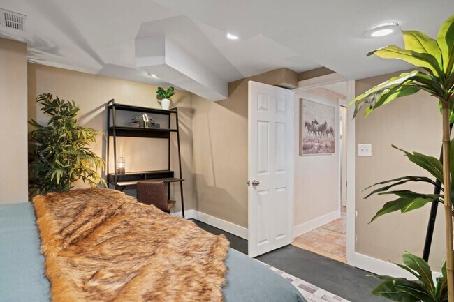 Building Photo - 75 State Rd 1441