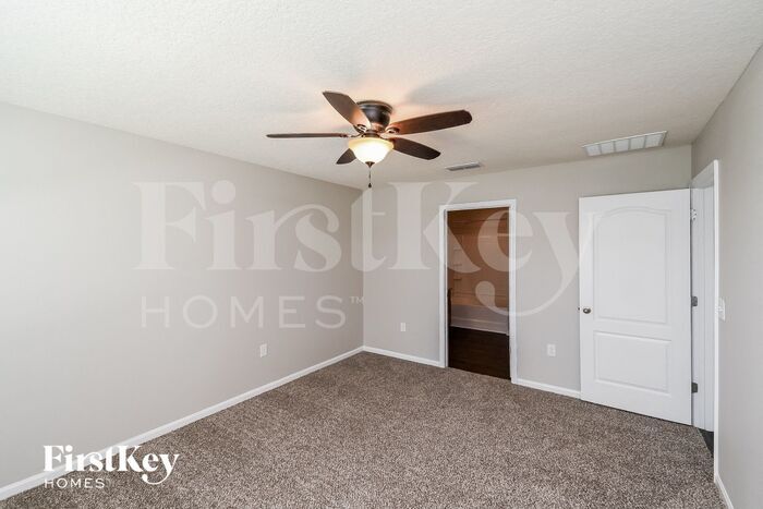Building Photo - 3535 Shiner Dr