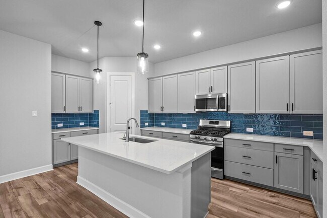 Building Photo - 1519 Noble Pk Dr