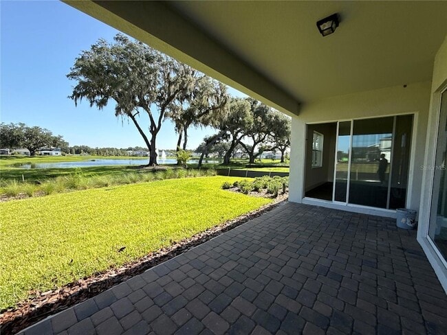 Building Photo - 16645 Lone Oak Cir