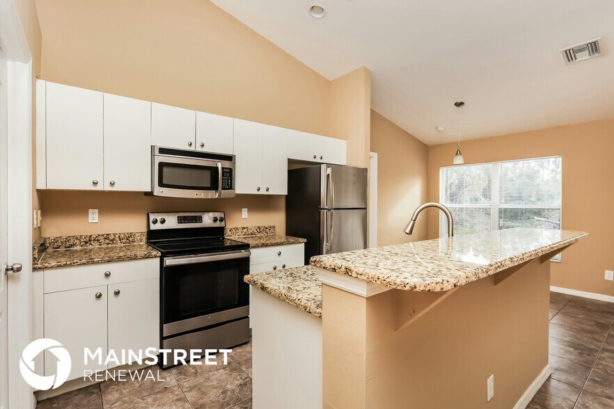 Building Photo - 6014 Terry Ave N