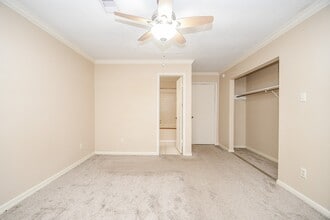 Building Photo - 8562 Laurel Trails Dr