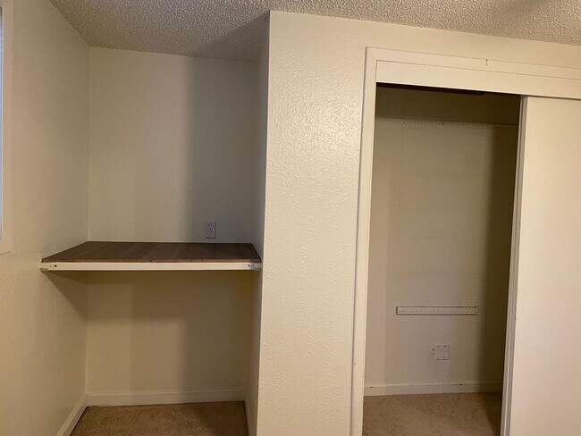 Building Photo - 1600 SE 168th Ave