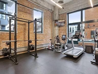 Building Photo - 250 Park Ave