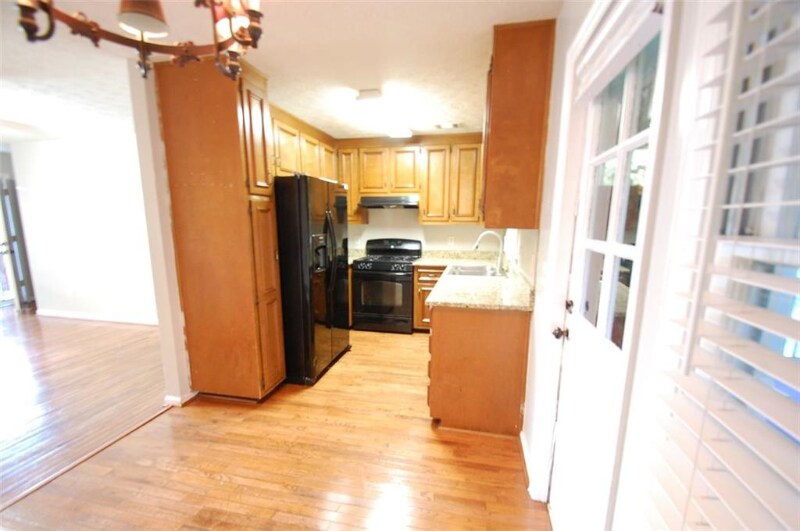 Building Photo - 5511 Burrus Ln