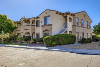 Building Photo - Cute and cozy two bedroom upstairs condo