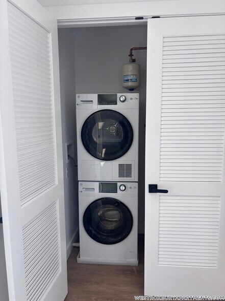 Building Photo - 199 Gardner St