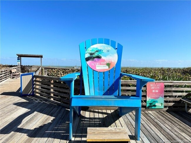 Building Photo - 2646 NE Pelican Wy