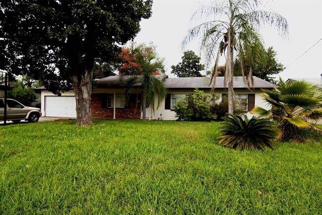 Building Photo - 2809 Gulfstream Rd
