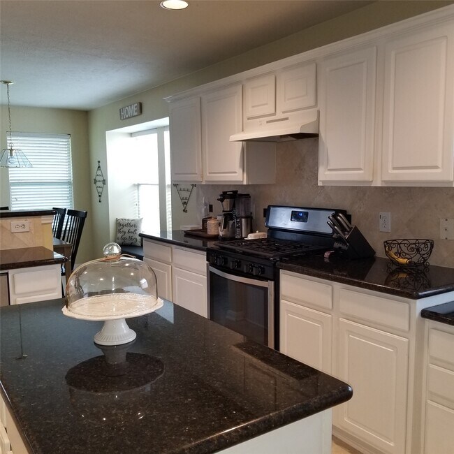 Building Photo - 8906 Aberdeen Park Dr