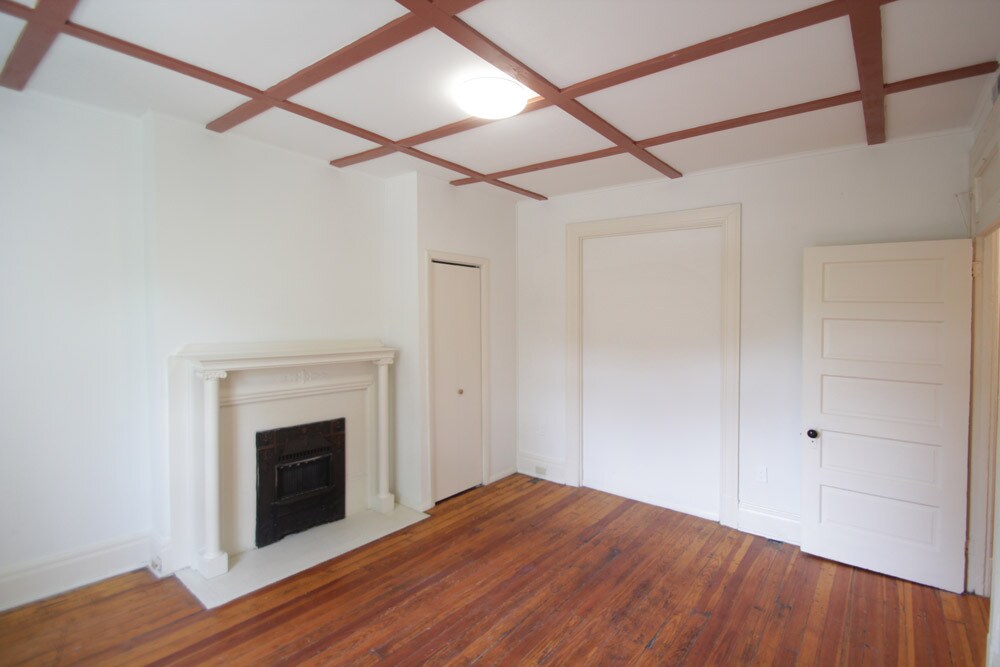 Building Photo - 407 Franklin Ave