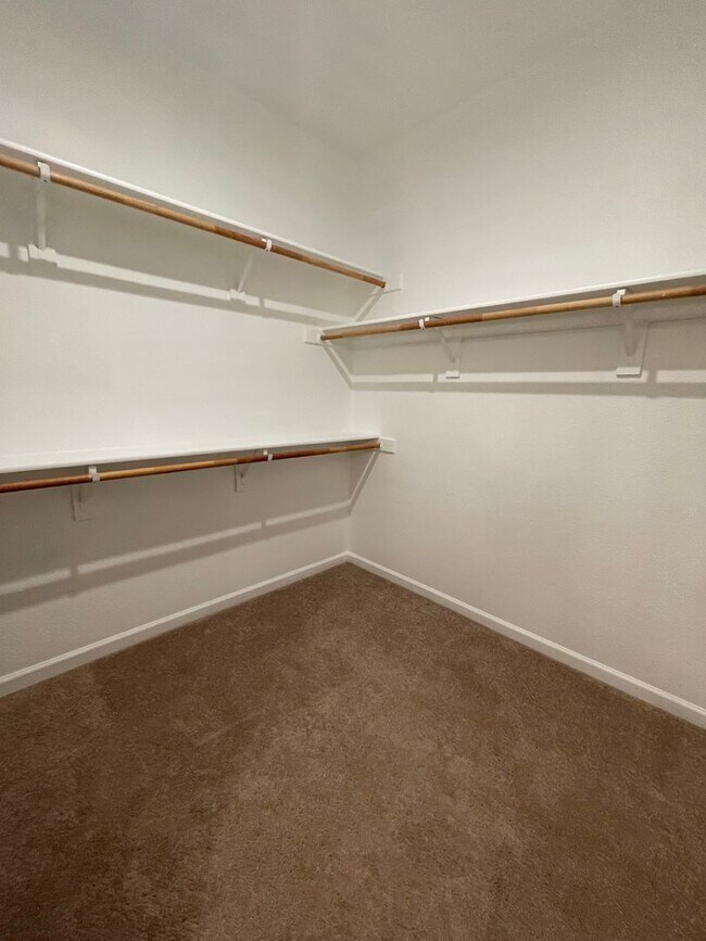 Building Photo - Beautiful Folsom Ranch Home