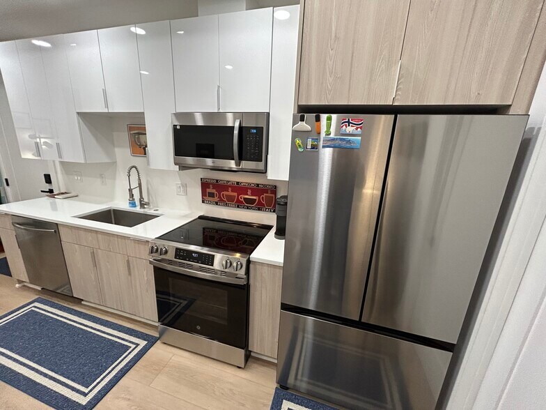 Building Photo - 1440 Harvard St NW